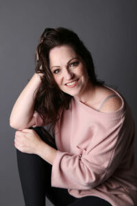 stillsbysarah-headshot stillsbysarah-headshot